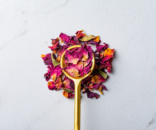 Dried Edible Rose Petals: Dehydrated for Culinary Uses